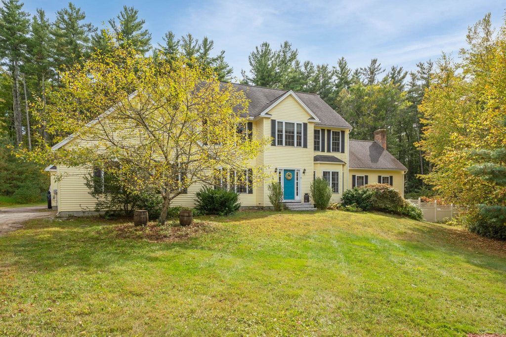 Photo of 55 Carons Way, Brookline, NH 03033 (MLS # 5063943)