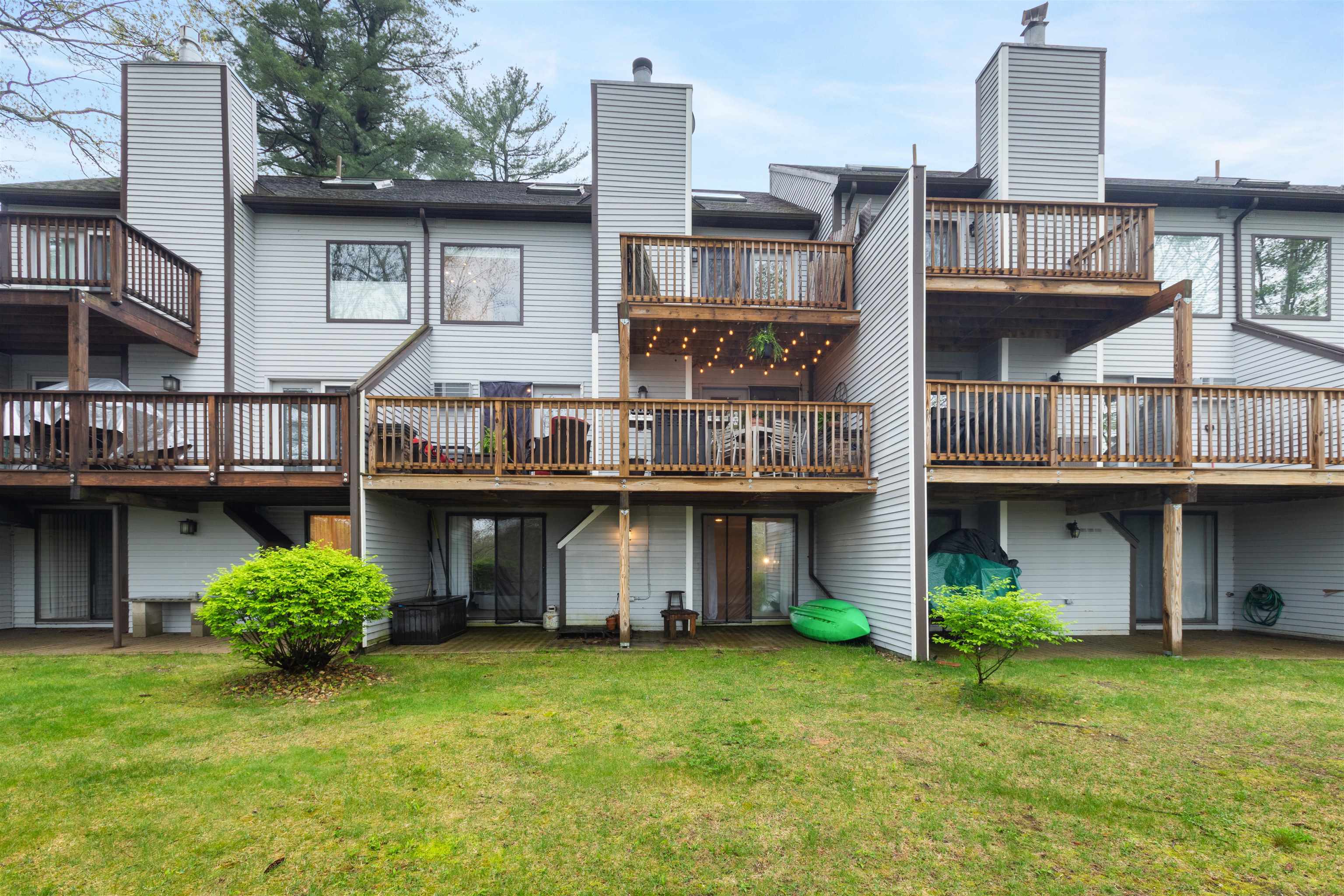 21 Pondview Drive