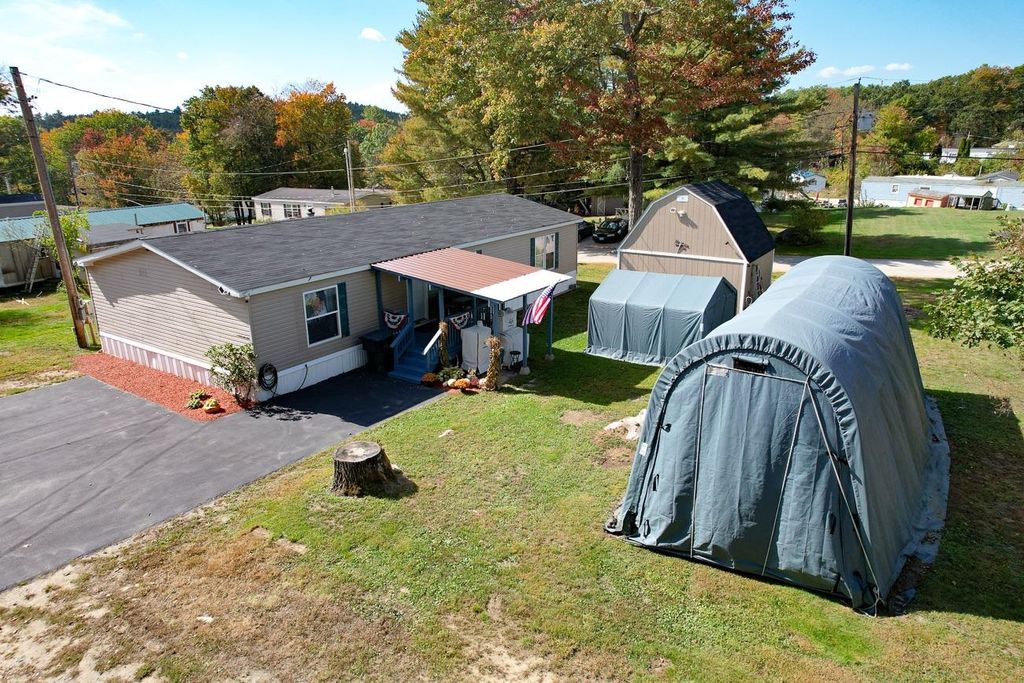 Photo of 22 Woodlawn Drive, Allenstown, NH 03275 (MLS # 5063916)