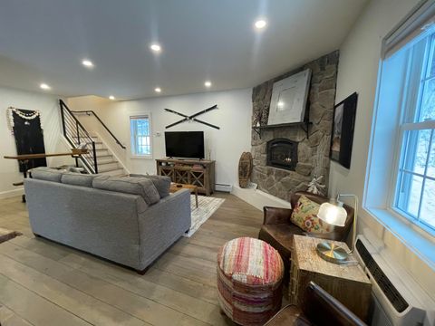 1457 Mountain Road 5 Stowe VT 05672