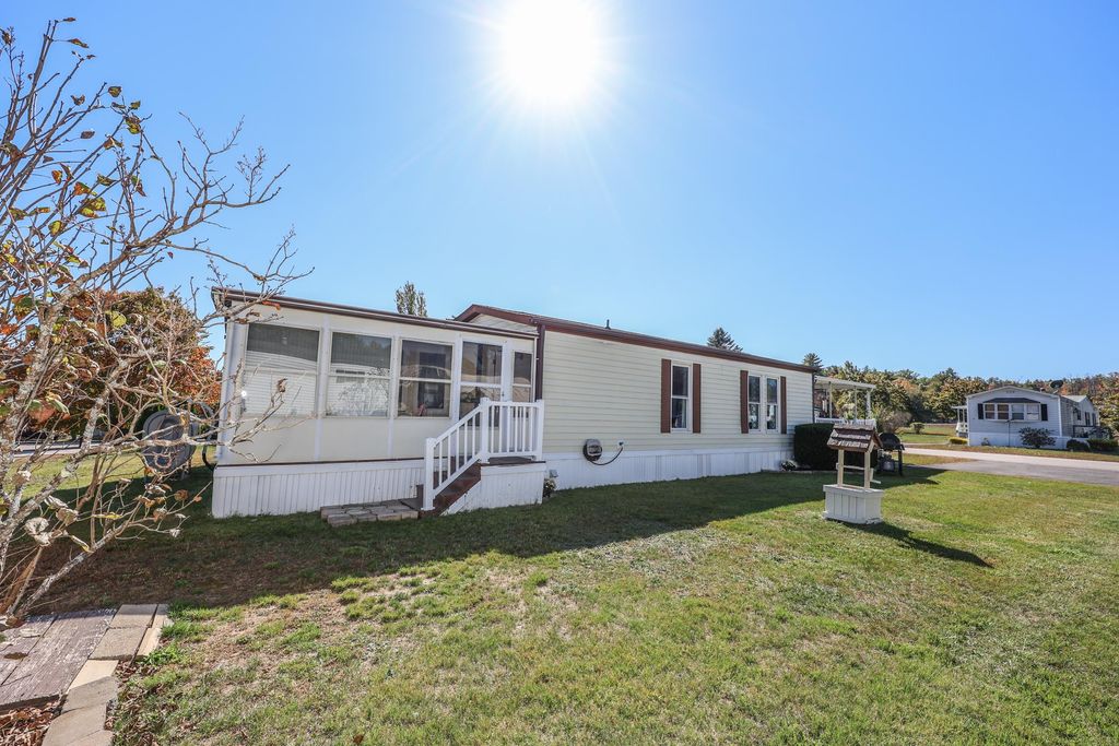 Photo of 5 Monadnock Drive, Rochester, NH 03867 (MLS # 5064990)