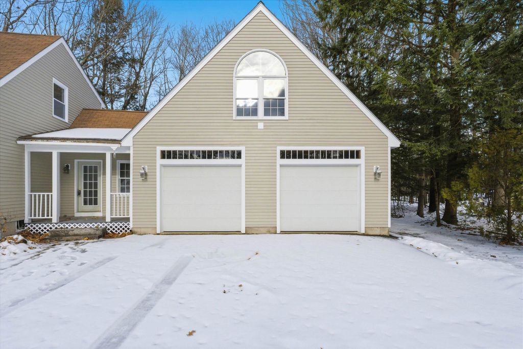 Photo of 35 Peterson Circle, Concord, NH 03303 (MLS # 5074432)