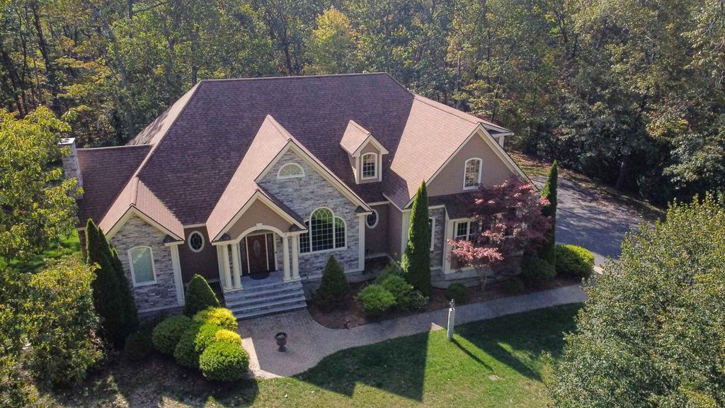 Photo of 7 Buckhide Road, Windham, NH 03087 (MLS # 5065911)