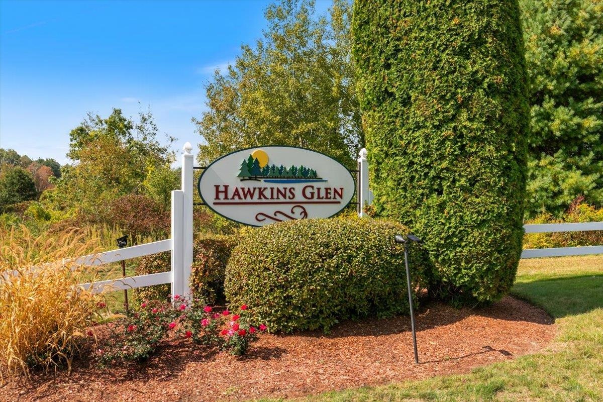 18 Hawkins Pond Lane