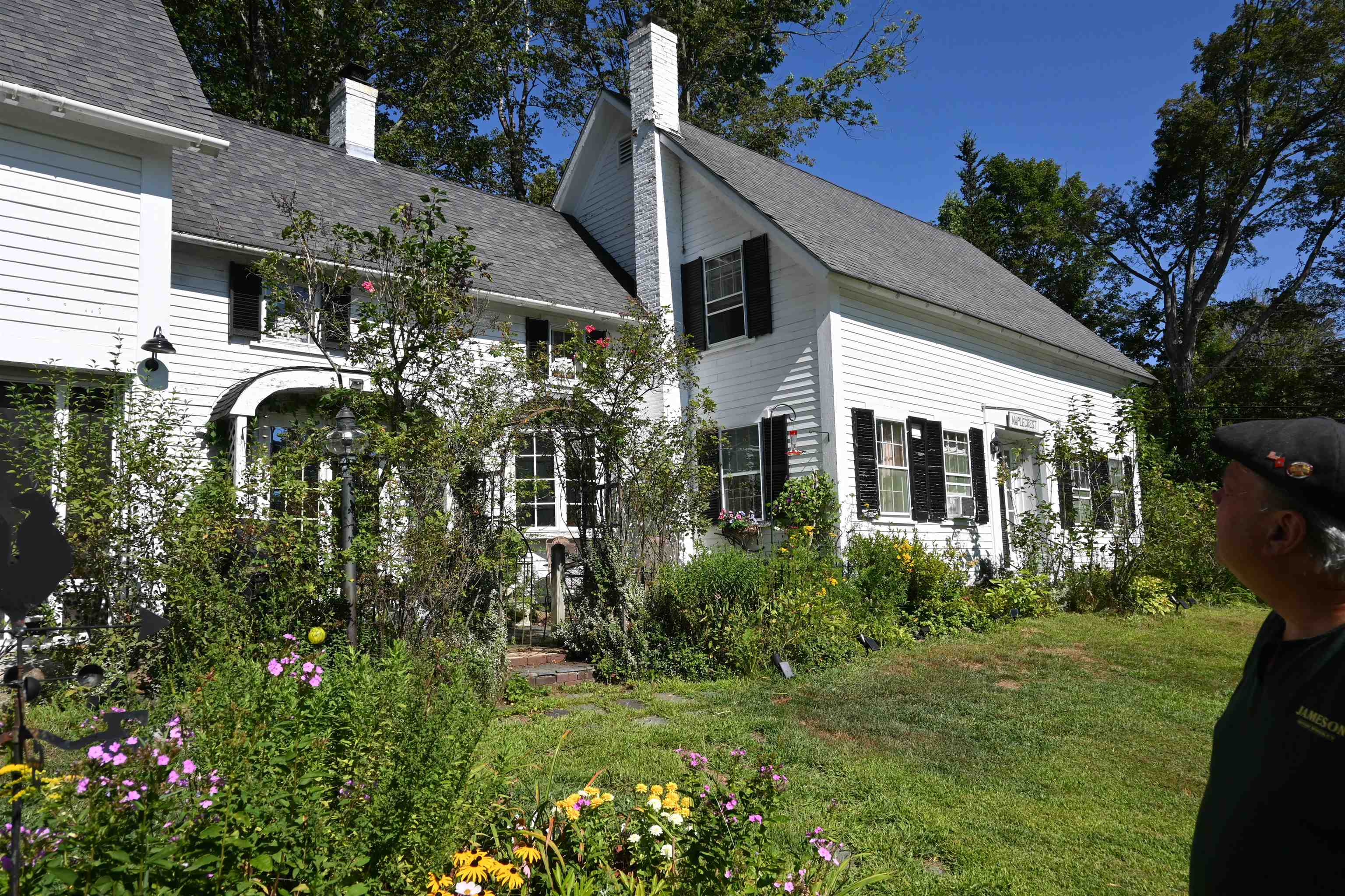 2381 East Washington Road