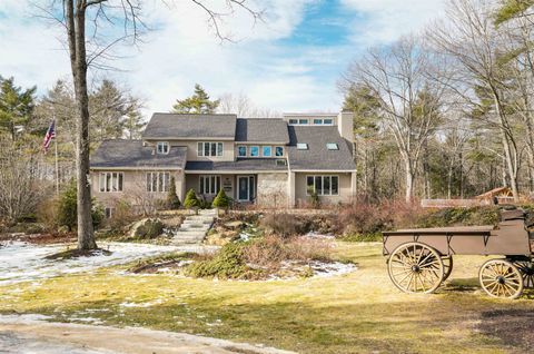 Photo of 417 Candia Road, Chester, NH 03036 (MLS # 5073874)
