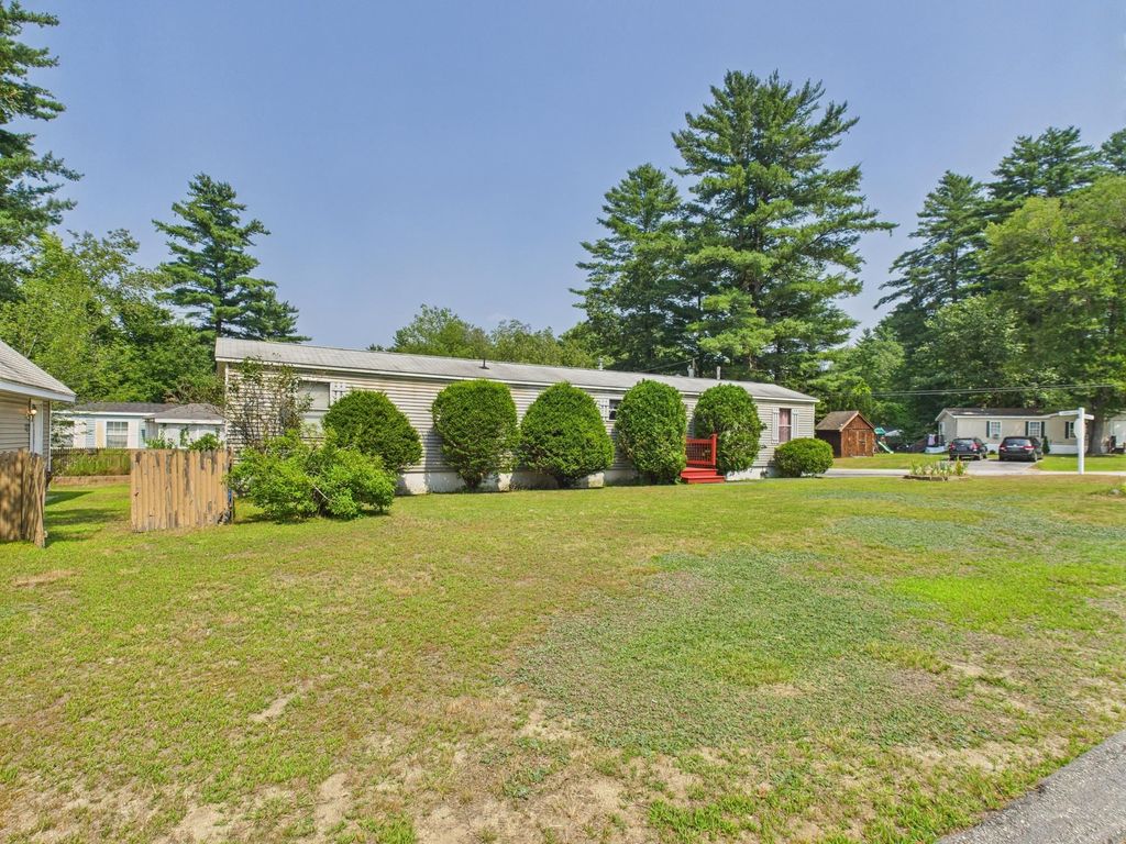 Photo of 2 Cheryl Drive, Allenstown, NH 03275 (MLS # 5055089)
