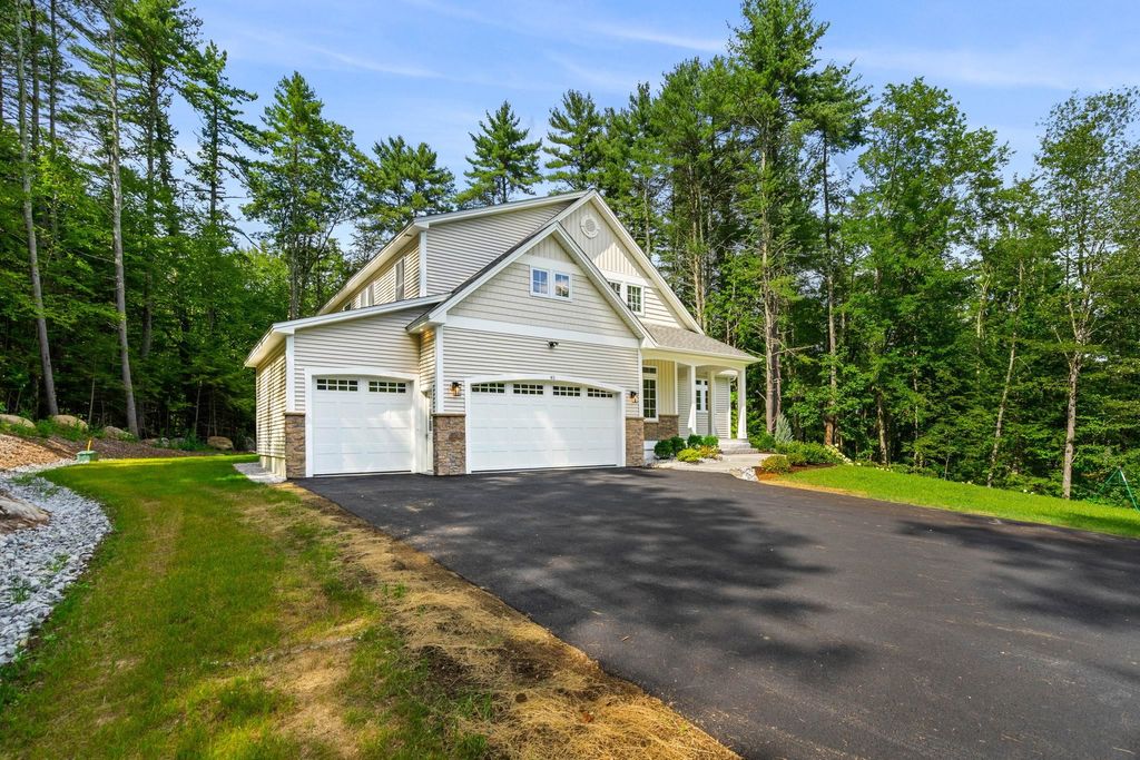 Photo of 1241 Knoll Crest Road #Lot 5 - The Hannah, Bedford, NH 03110 (MLS # 5069477)