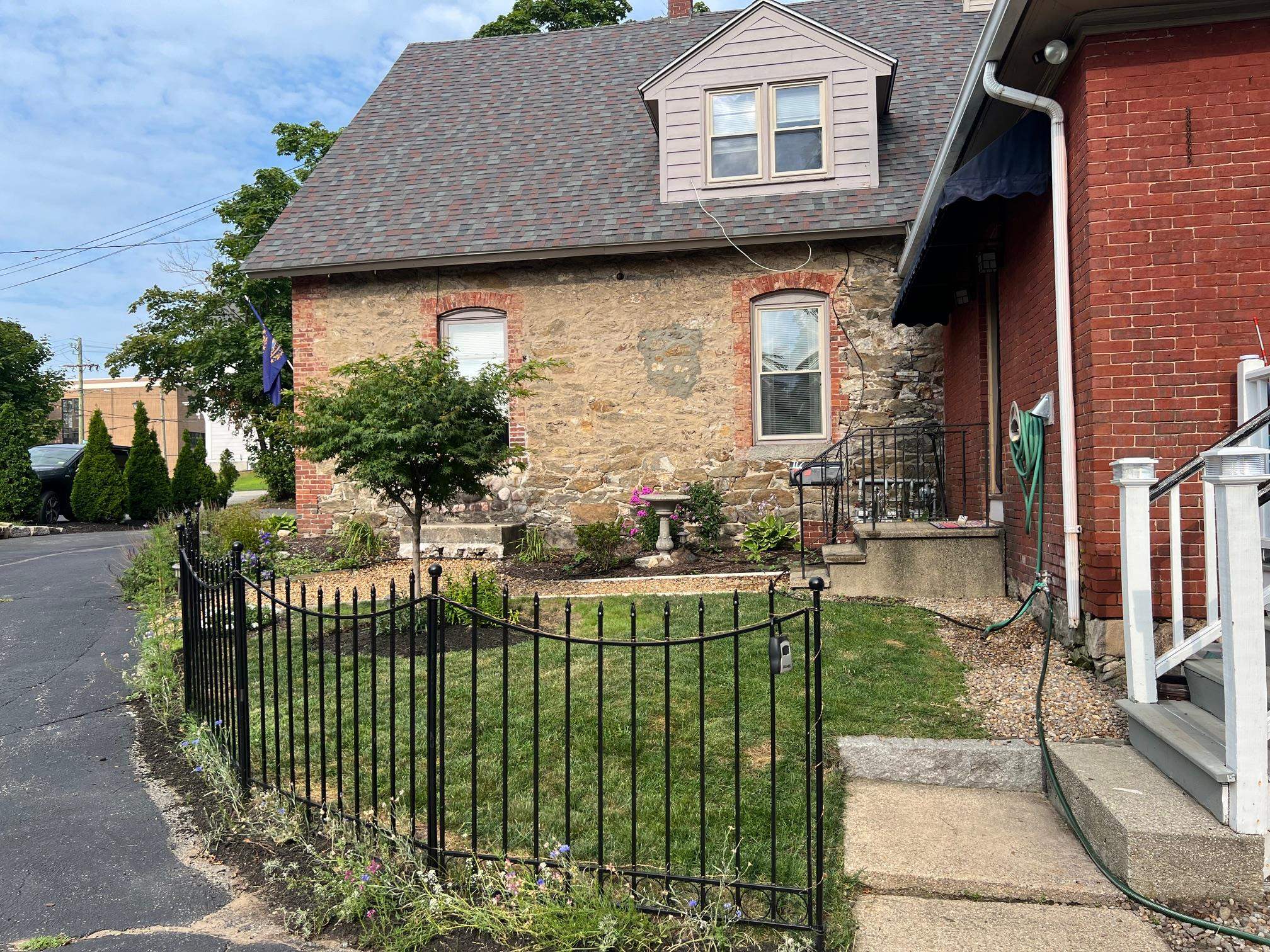 Manchester, New Hampshire 03104, United States, 4 Bedrooms Bedrooms, ,3 BathroomsBathrooms,Residential,Active,120773