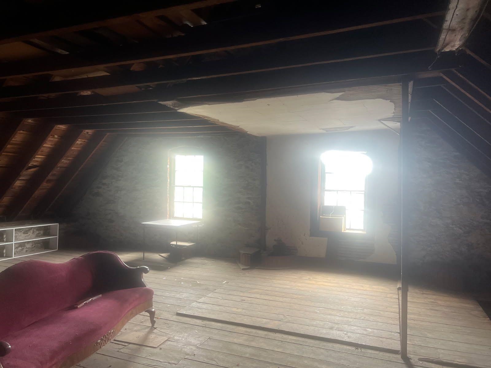 Manchester, New Hampshire 03104, United States, 4 Bedrooms Bedrooms, ,3 BathroomsBathrooms,Residential,Active,120773