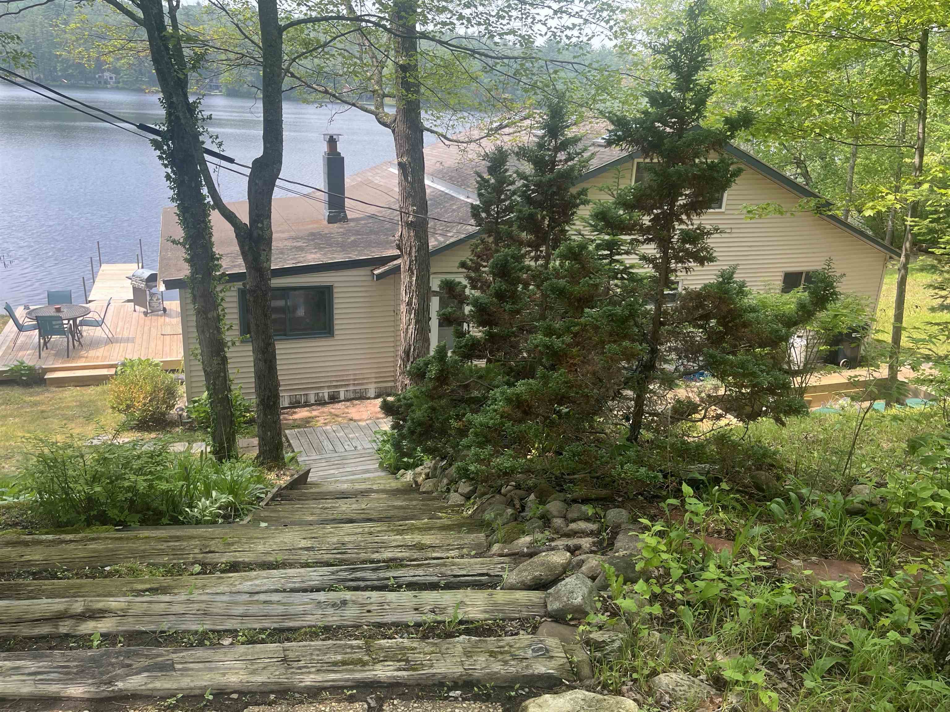 52 East Side Road