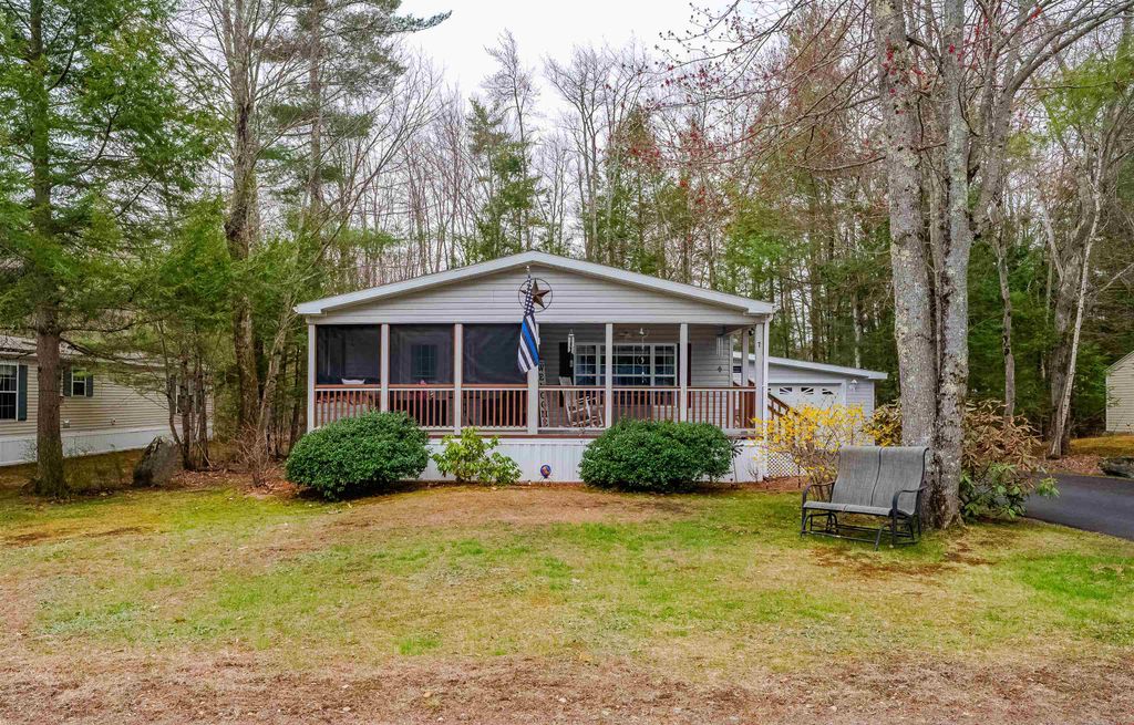 Photo of 7 Diamondback Drive, Rochester, NH 03868 (MLS # 5085609)
