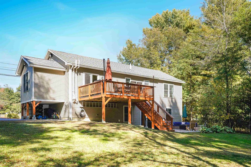 Photo of 4 Old Dover Road, Concord, NH 03301 (MLS # 5064223)
