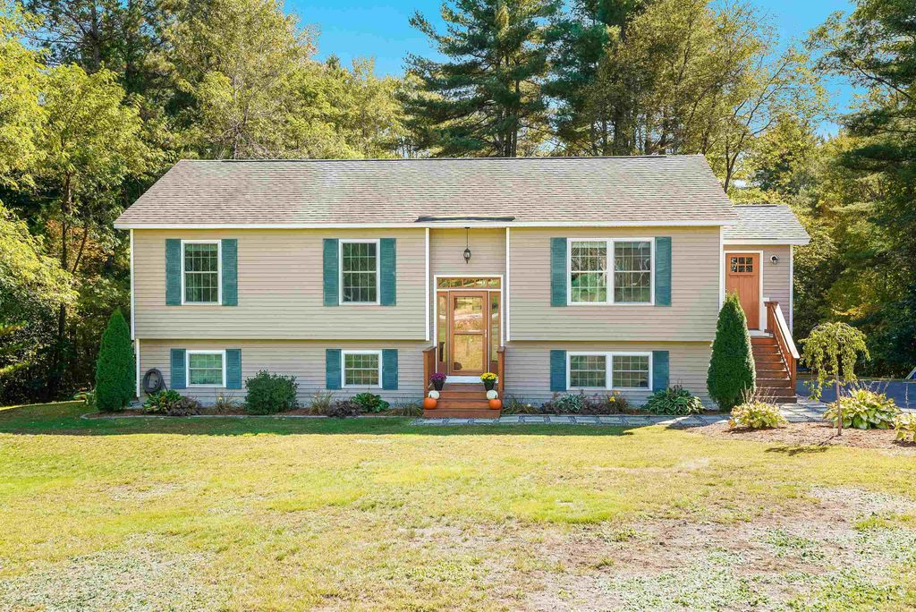 Photo of 4 Old Dover Road, Concord, NH 03301 (MLS # 5064223)