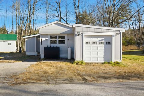 Photo of 174 South Stark Highway #1, Weare, NH 03281 (MLS # 5071059)