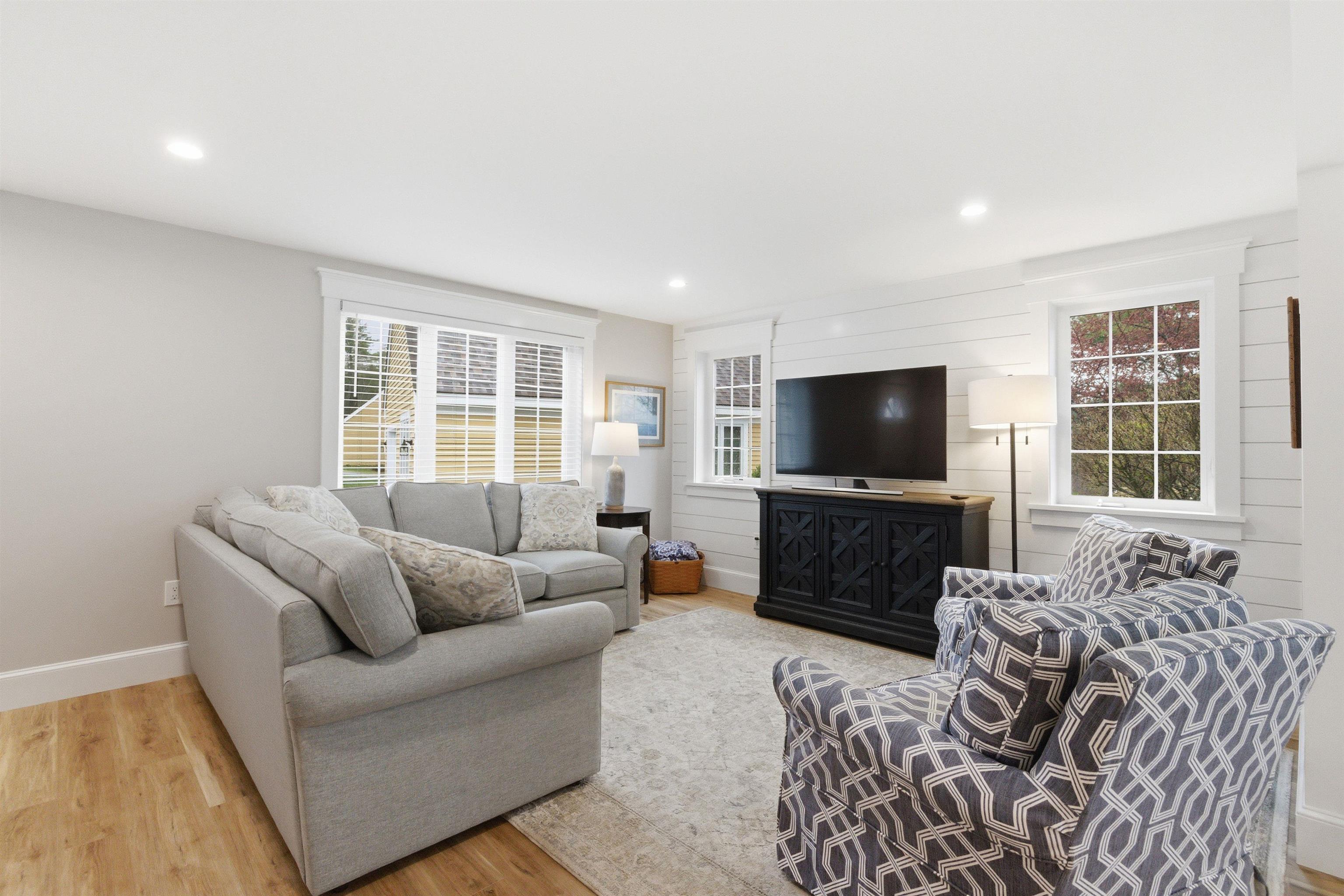 55 Garden Circle