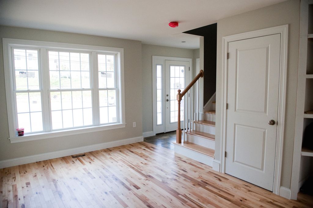 Photo of 635 Hanover Street, Manchester, NH 03104 (MLS # 5075900)