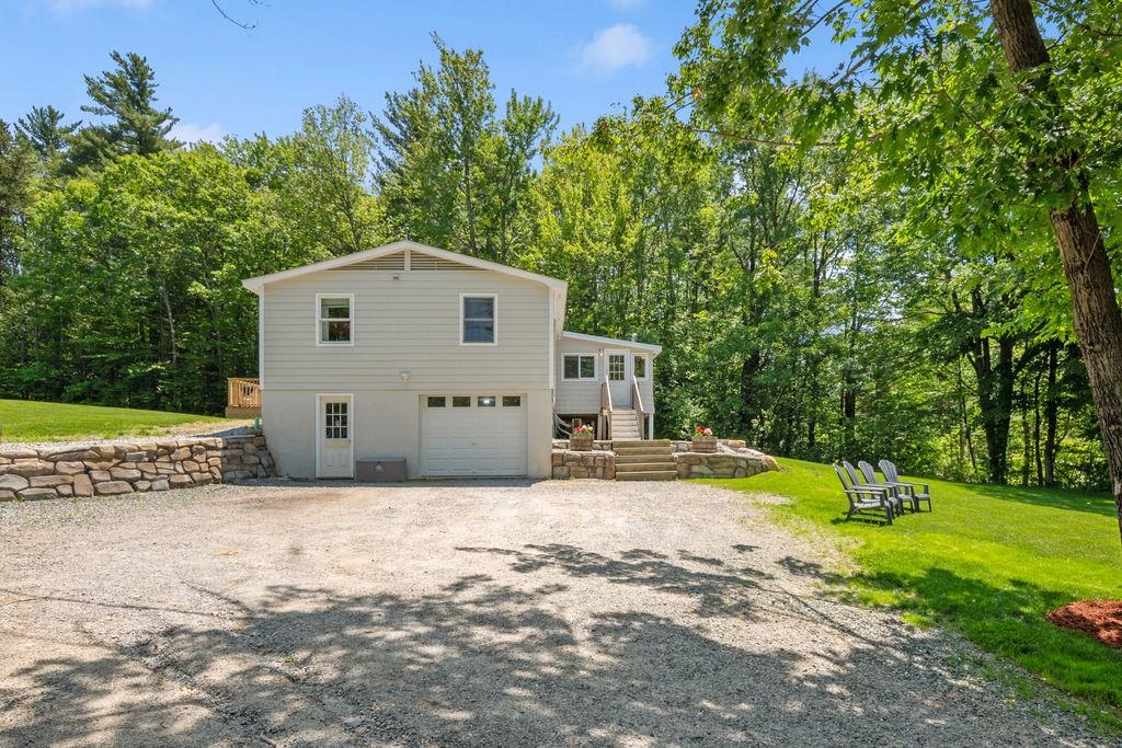 389 Clinton Road