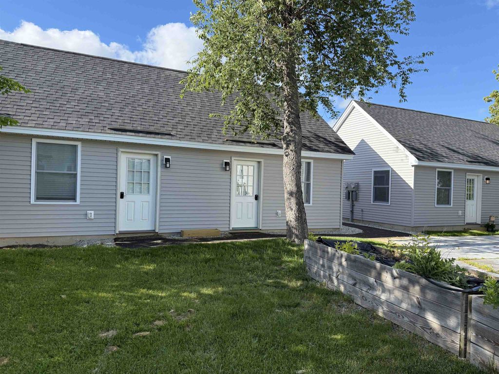 Photo of 715 Aliber Place, Keene, NH 03431 (MLS # 5064634)
