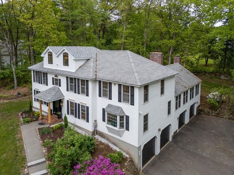 4 Rockwood Lane Londonderry NH 03053