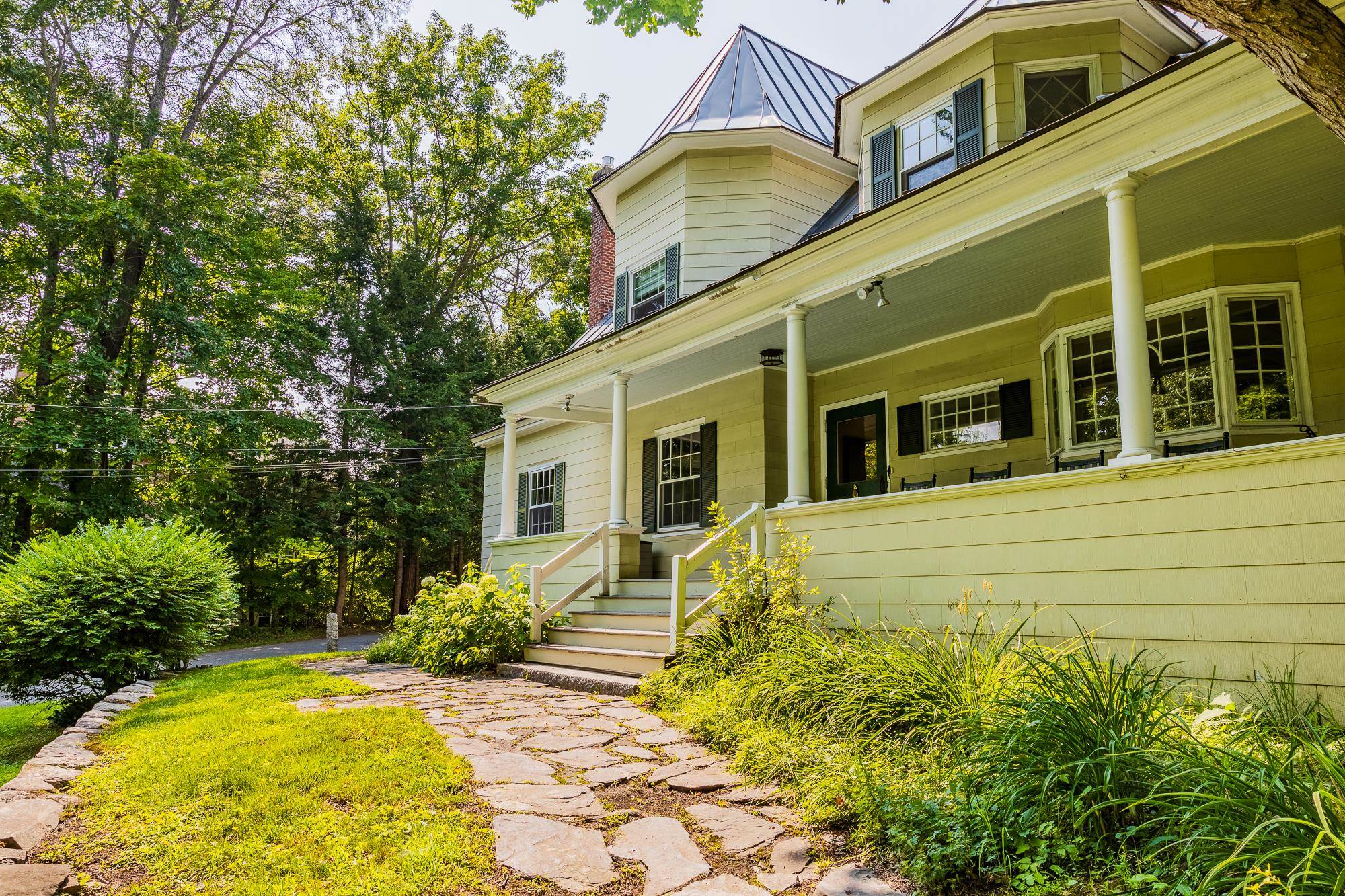 4 Occom Ridge