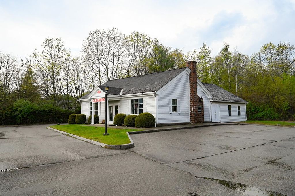 Photo of 650 Portsmouth Avenue, Greenland, NH 03840 (MLS # 5061417)