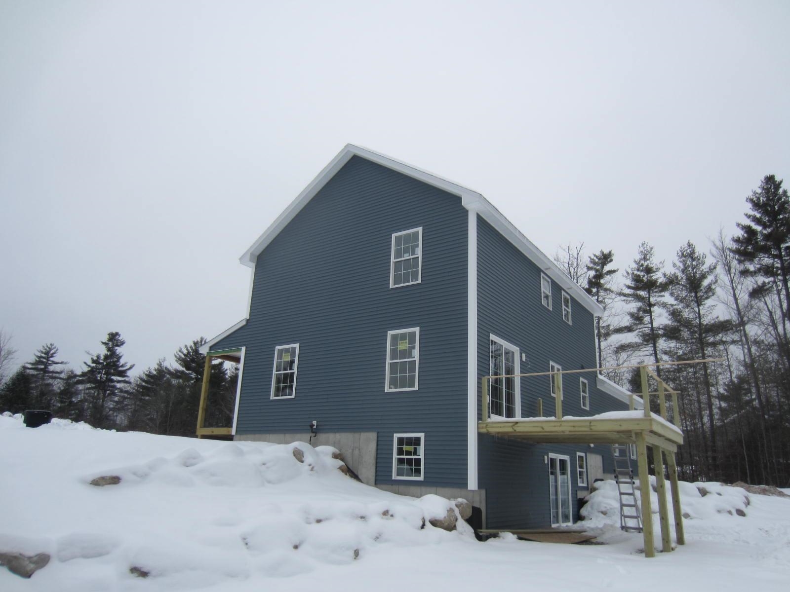 Ossipee, New Hampshire 03864, United States, 3 Bedrooms Bedrooms, ,2 BathroomsBathrooms,Residential,Active,95599