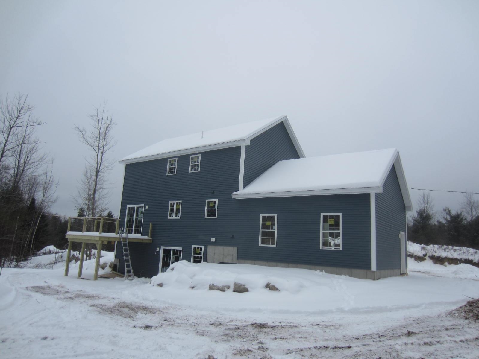 Ossipee, New Hampshire 03864, United States, 3 Bedrooms Bedrooms, ,2 BathroomsBathrooms,Residential,Active,95599