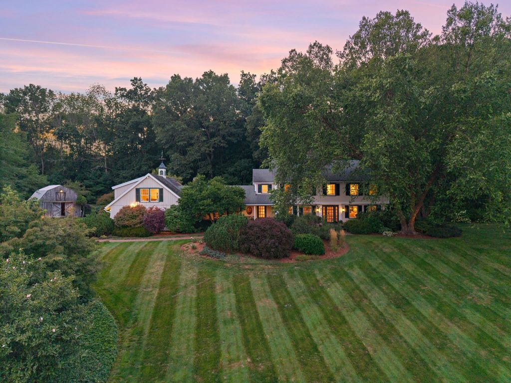 Photo of 276 Exeter Road, Hampton Falls, NH 03844 (MLS # 5059229)