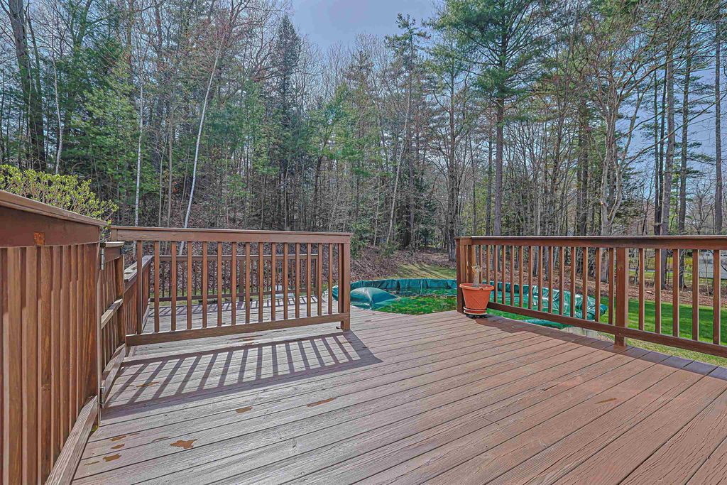 Photo of 14 Whitewood Lane, Merrimack, NH 03054 (MLS # 5084667)