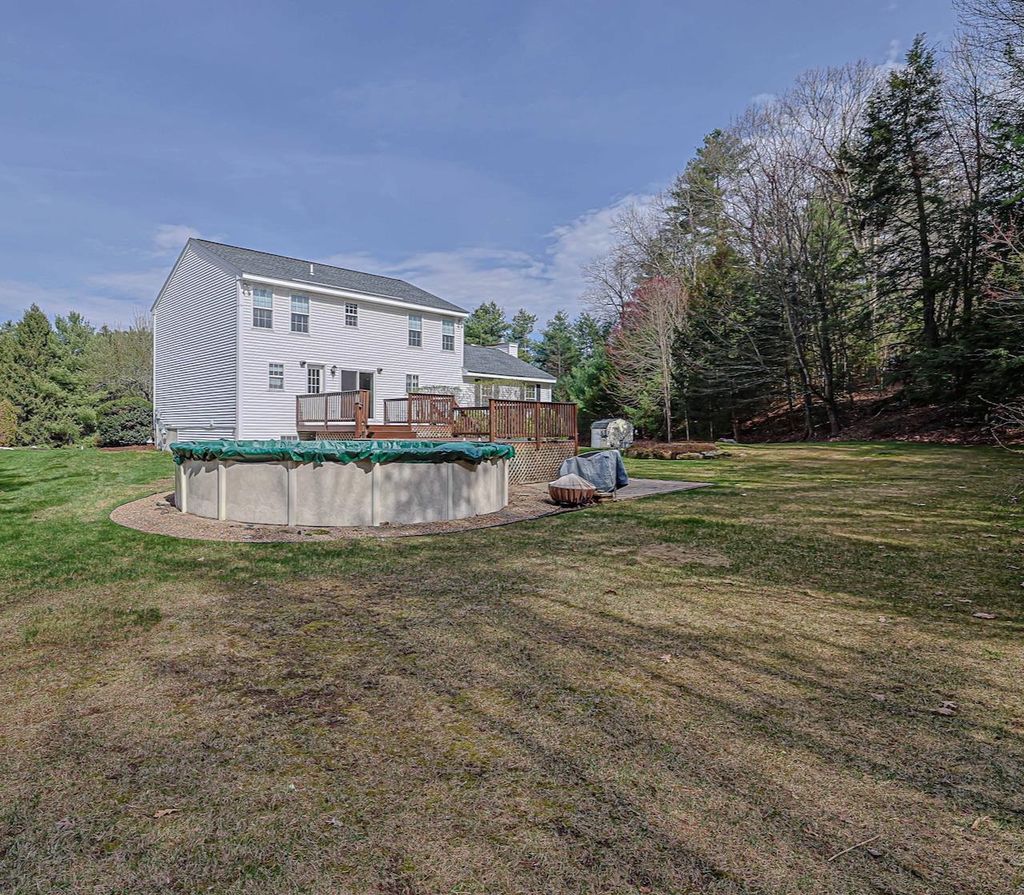 Photo of 14 Whitewood Lane, Merrimack, NH 03054 (MLS # 5084667)