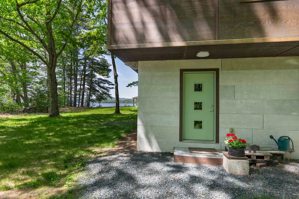 Photo of 518 Shaker Boulevard, Enfield, NH 03748 (MLS # 5045686)