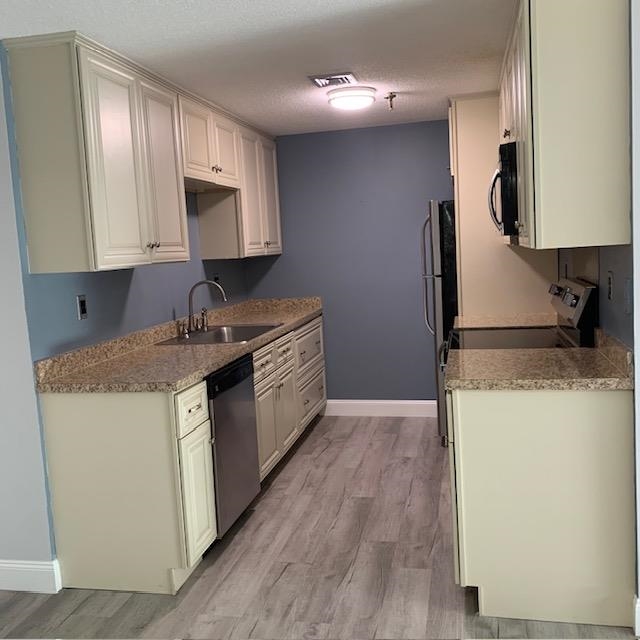 512 Abbott Farm Lane