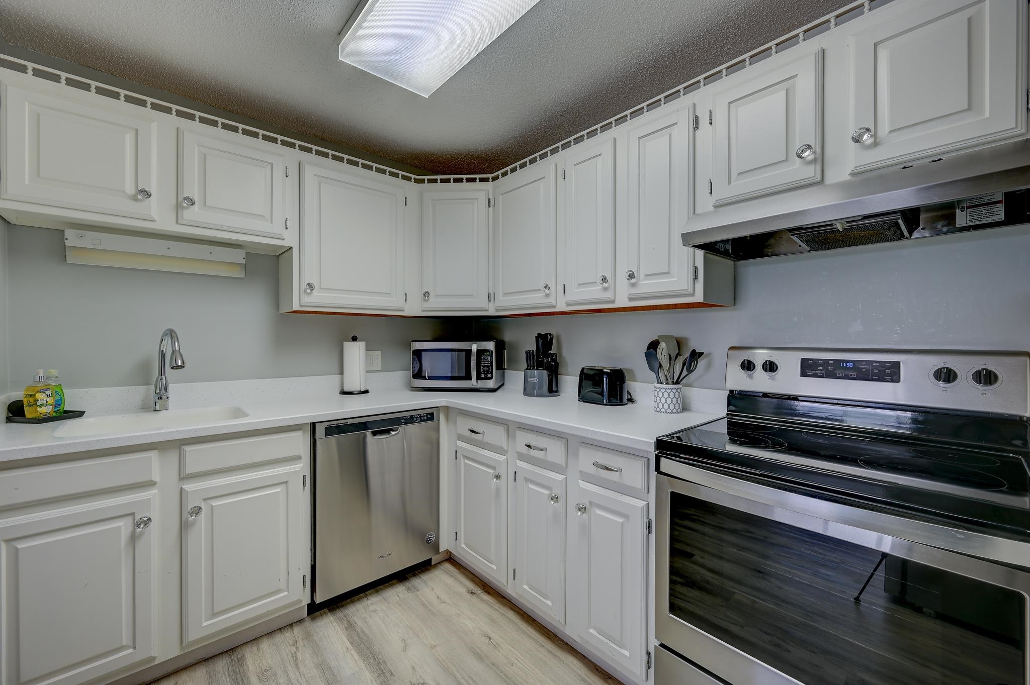 16E Seasons At Attitash Road E