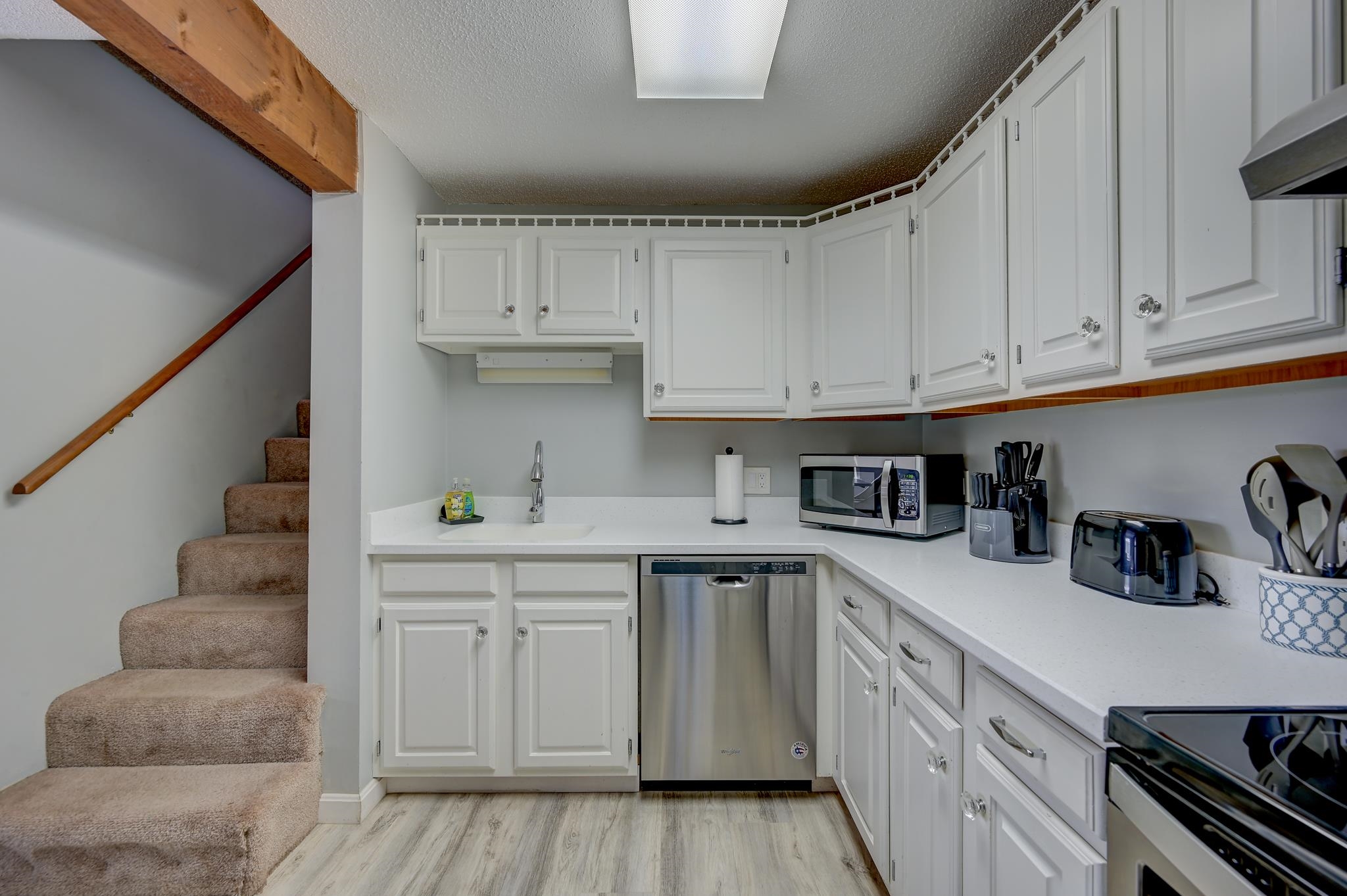 16E Seasons At Attitash Road E