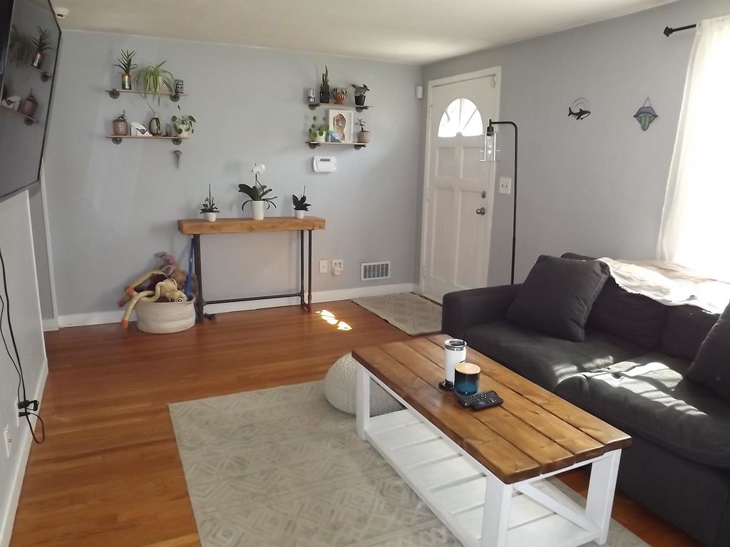 Photo of 81 Decatur Road, Portsmouth, NH 03801 (MLS # 5057087)