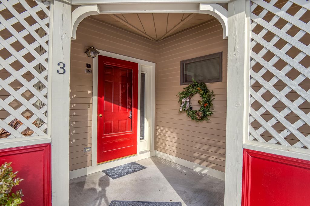 Photo of 3 Bartlett Place Road, Bartlett, NH 03812 (MLS # 5078477)