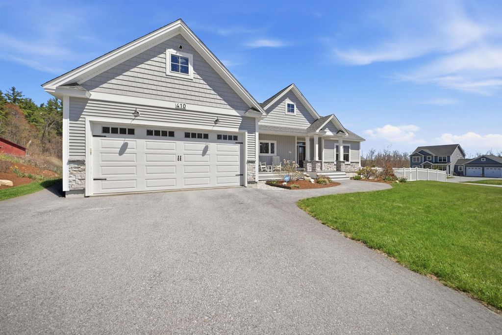 Photo of 410 Blane Circle #55, Pembroke, NH 03275 (MLS # 5087349)