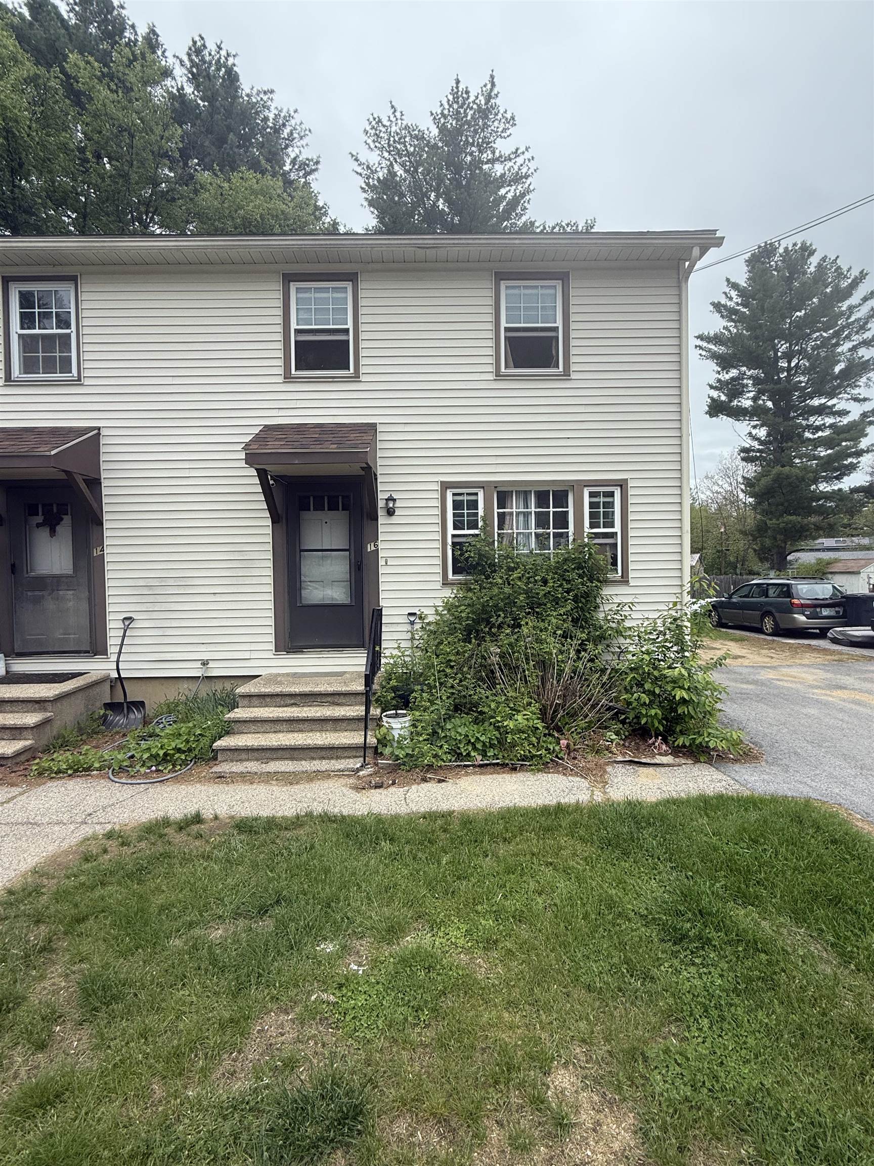 16 Townhouse Road