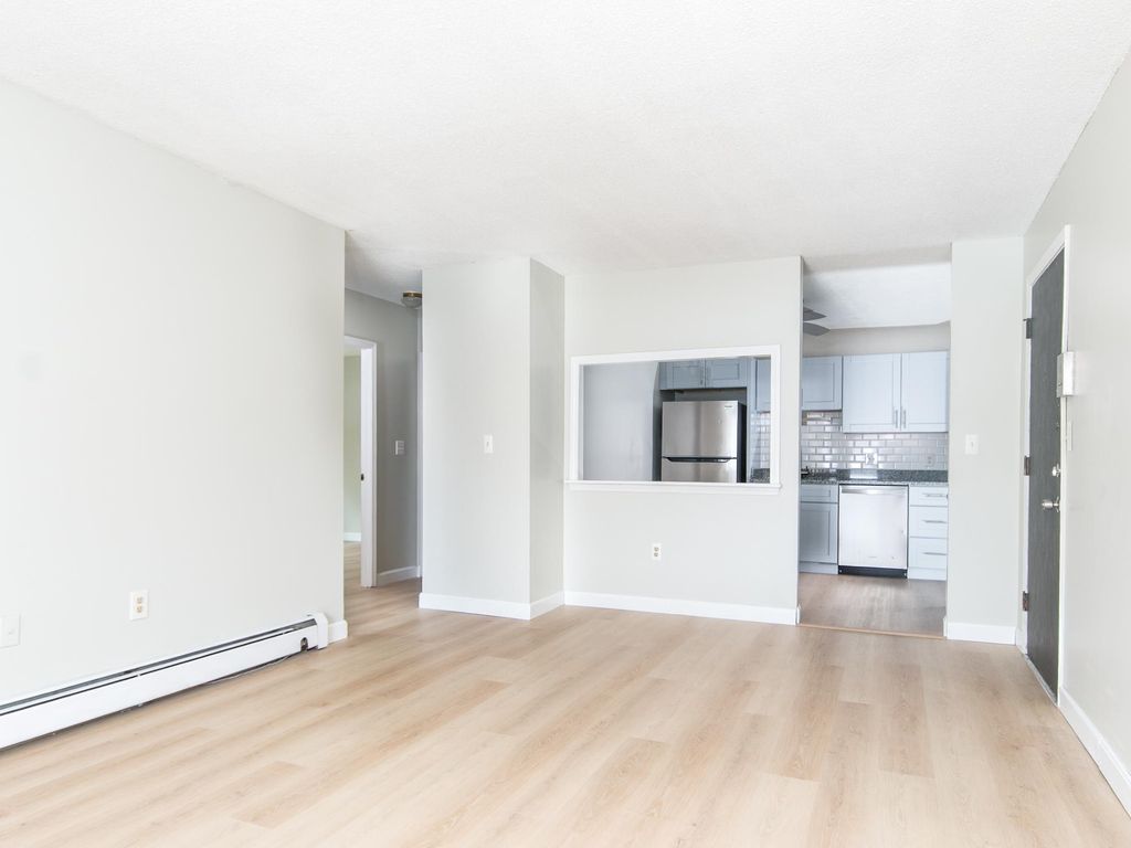 Photo of 8 Strawberry Bank Road #11, Nashua, NH 03062 (MLS # 5082731)