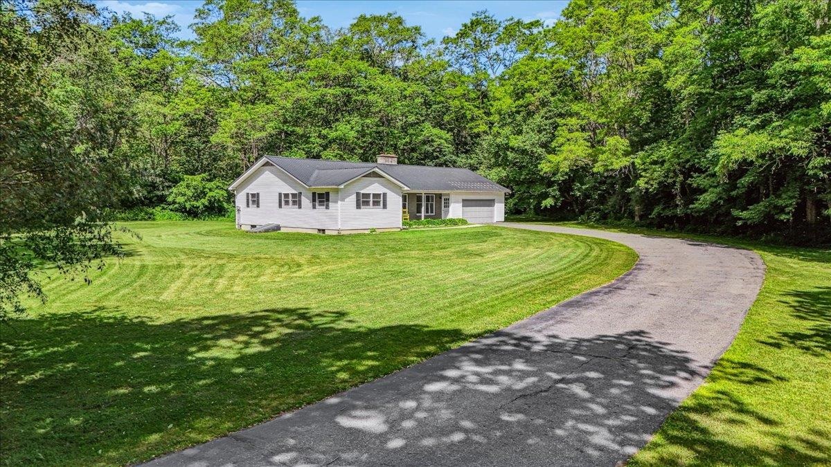 7 Grassy Brook Road