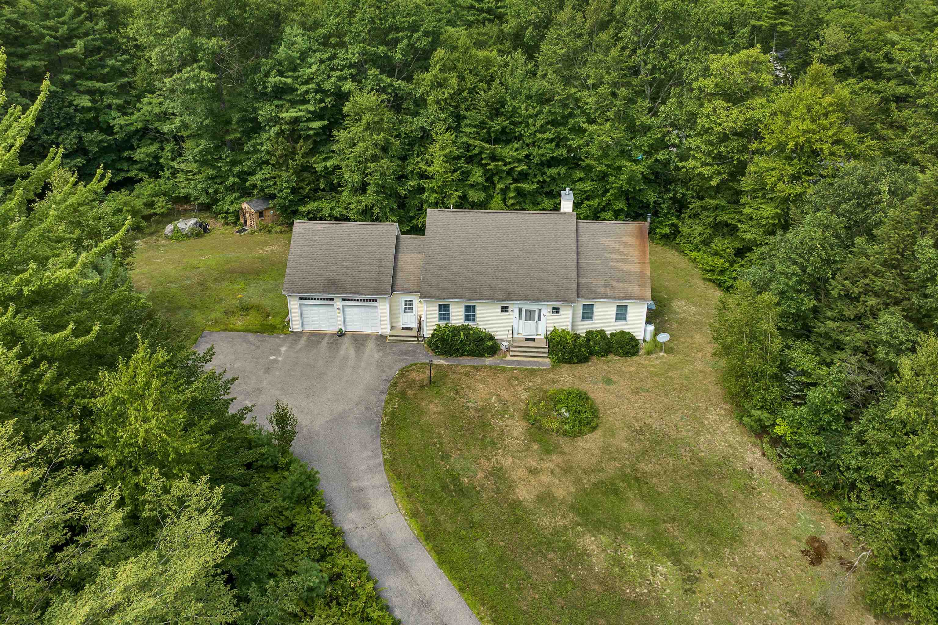 39 Winnipesaukee Drive