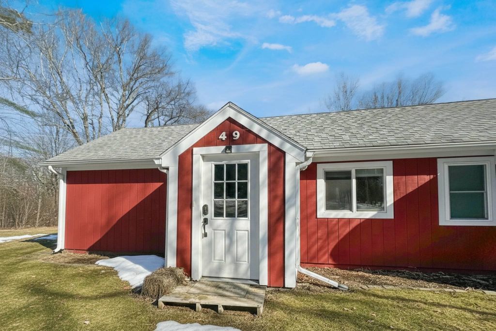 Photo of 49 Red Sleigh Road Road, Grafton, NH 03223 (MLS # 5078100)