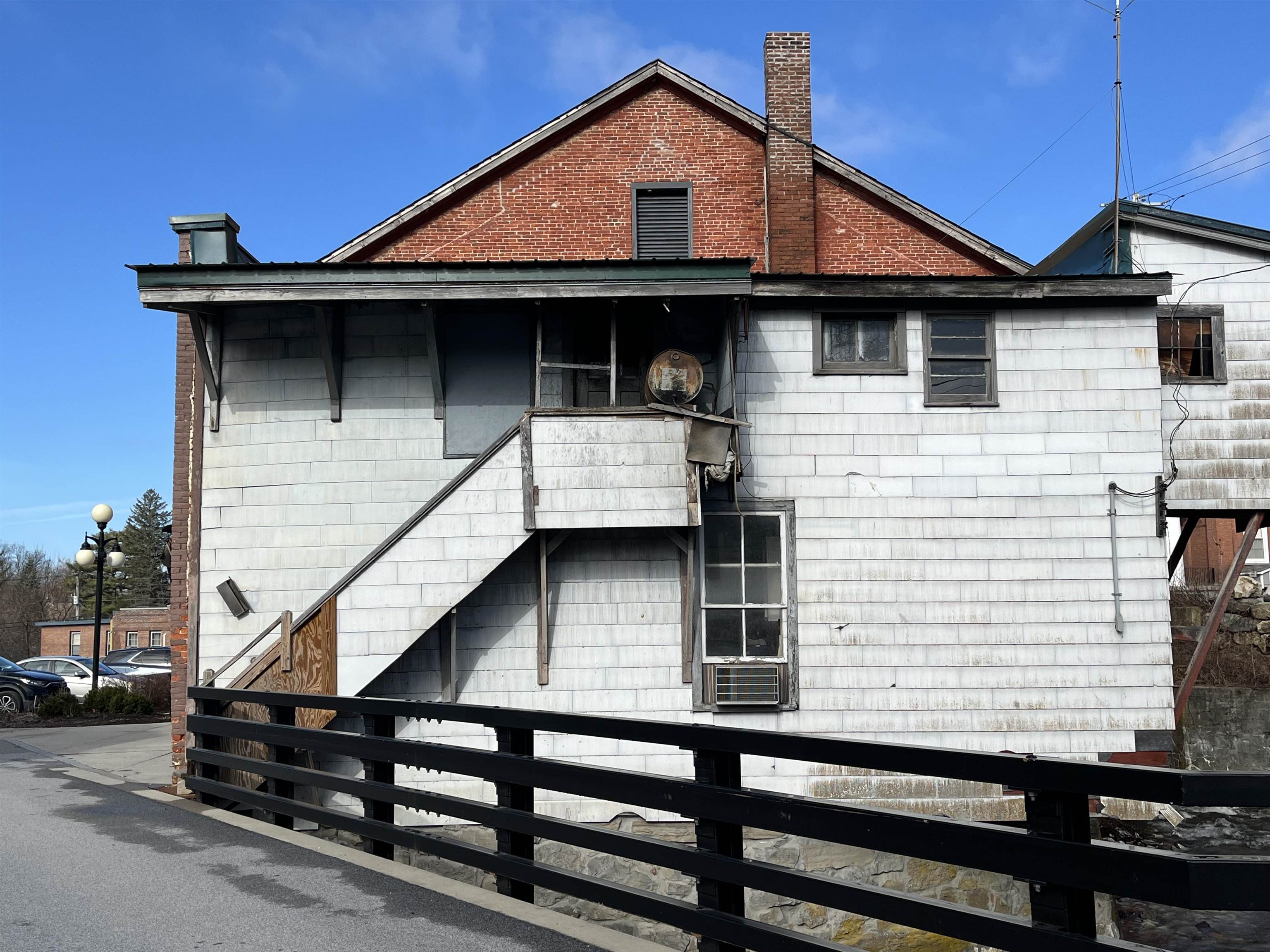 35 Center Street