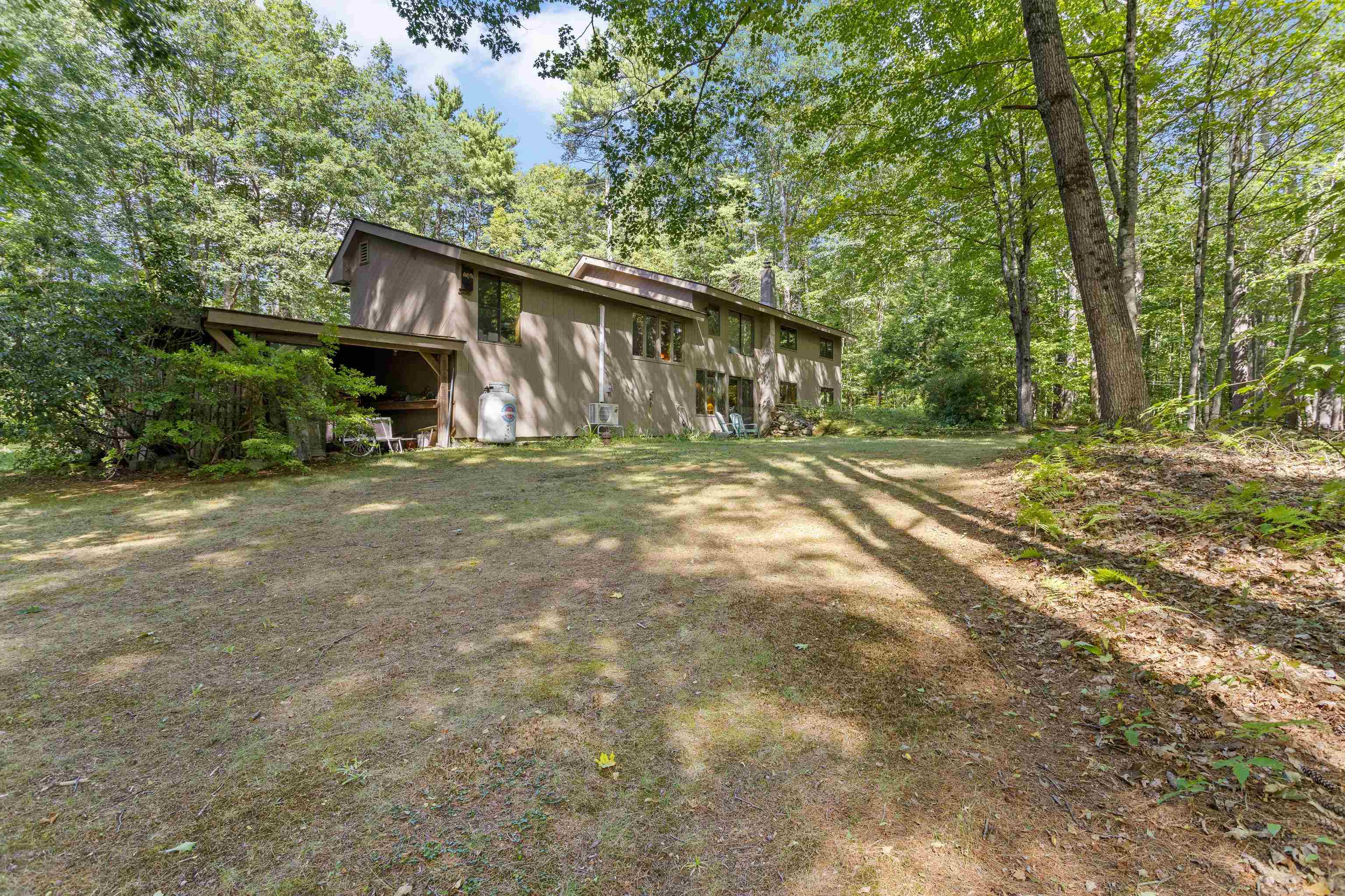 325 Stark Highway North
