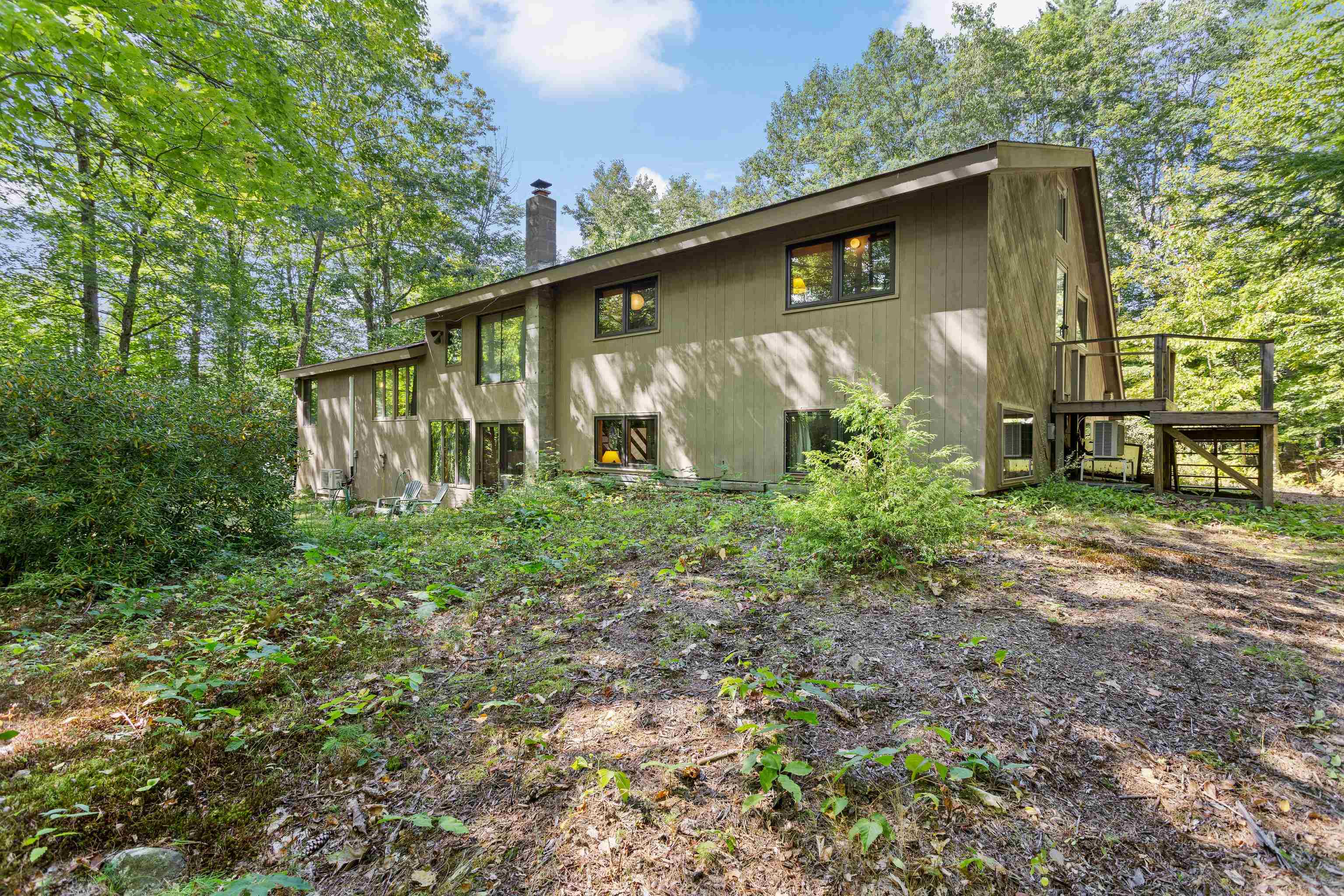 325 Stark Highway North