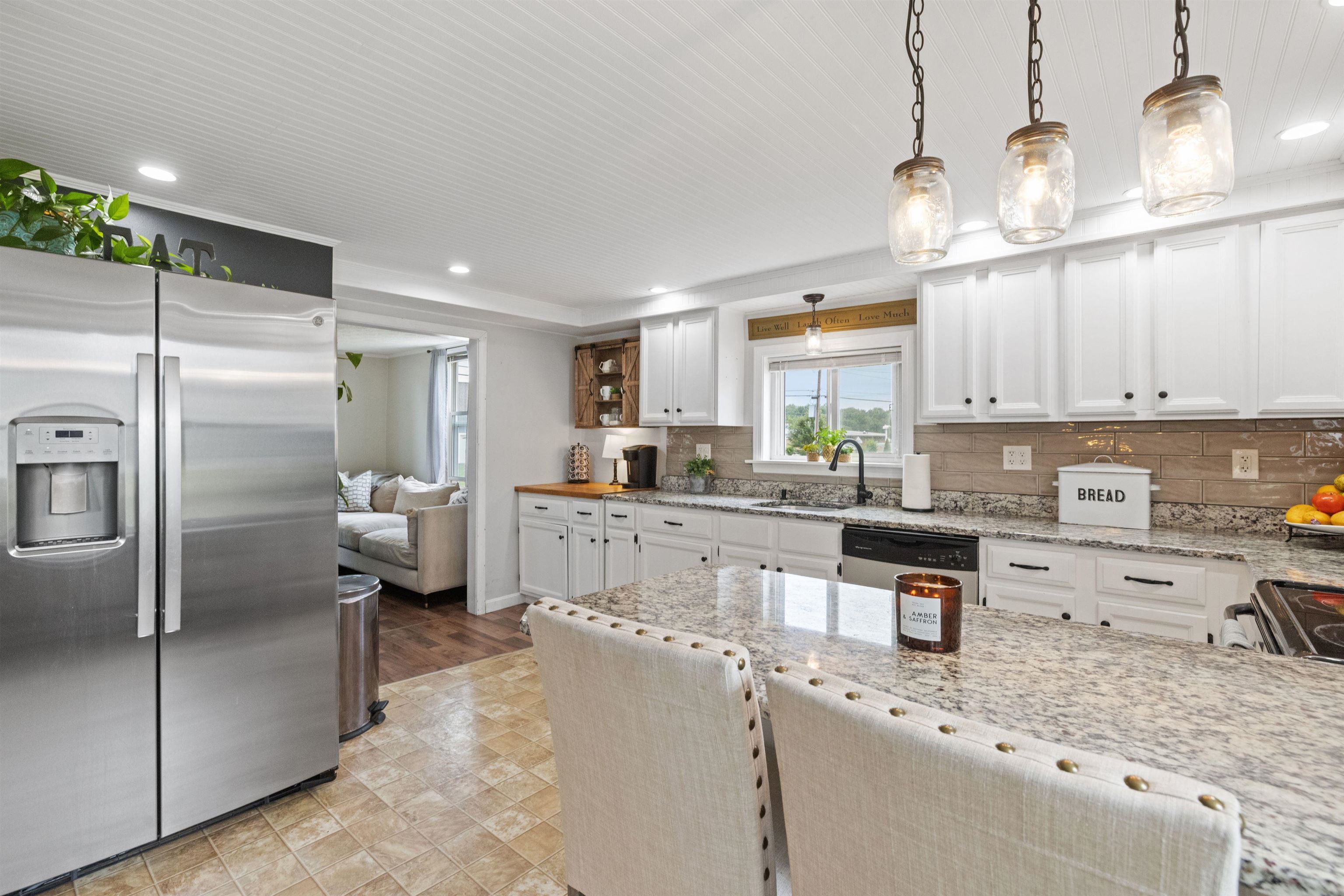 454 Island Pond Road