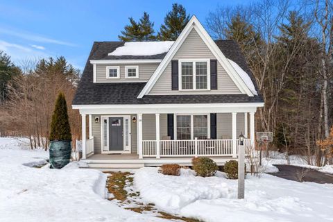 38 Wentworth Street Rollinsford NH 03869