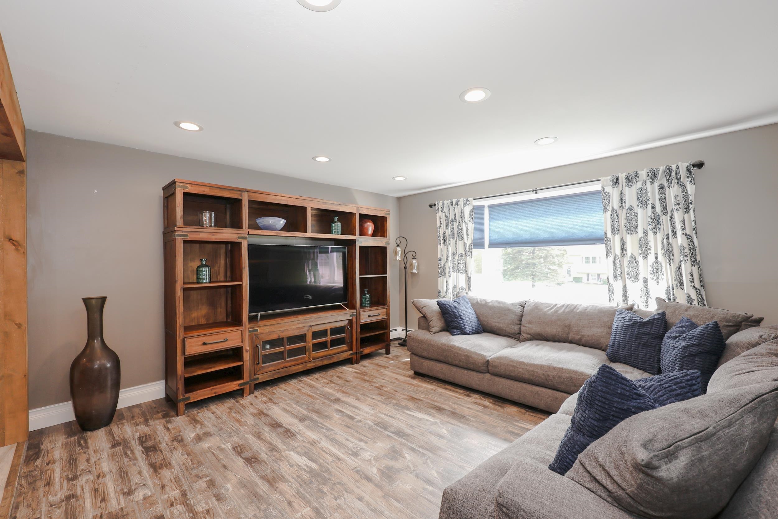 8 Nevens Street