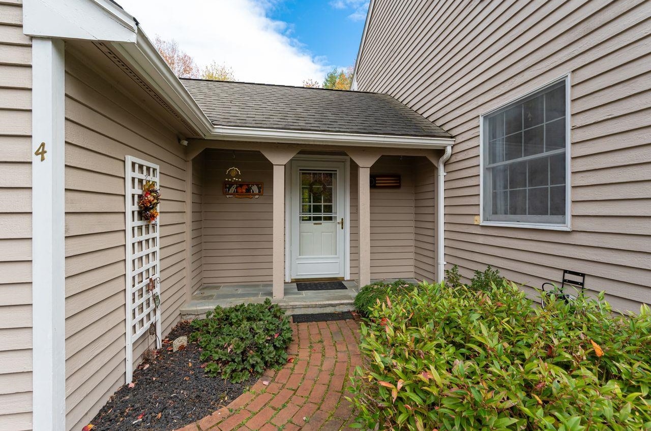 4 Huckleberry Lane
